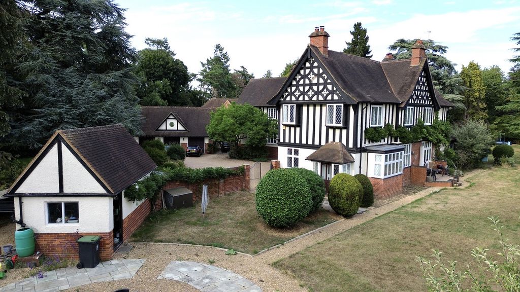 Property photo 3 of 25