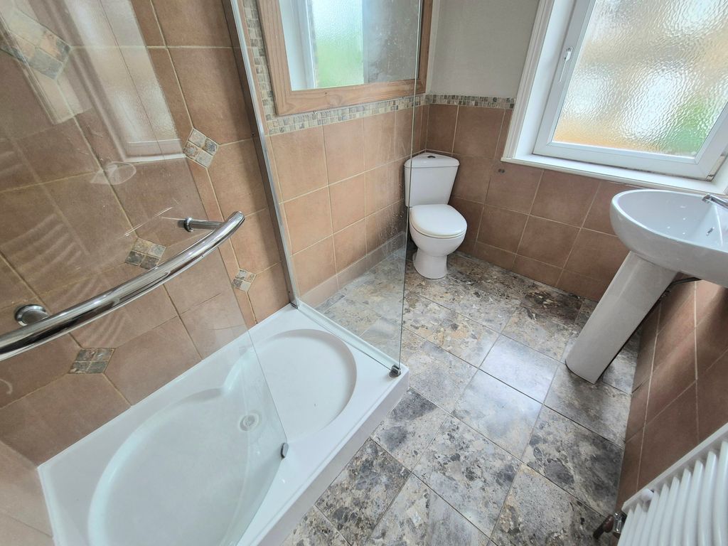 Property photo 3 of 9 Image