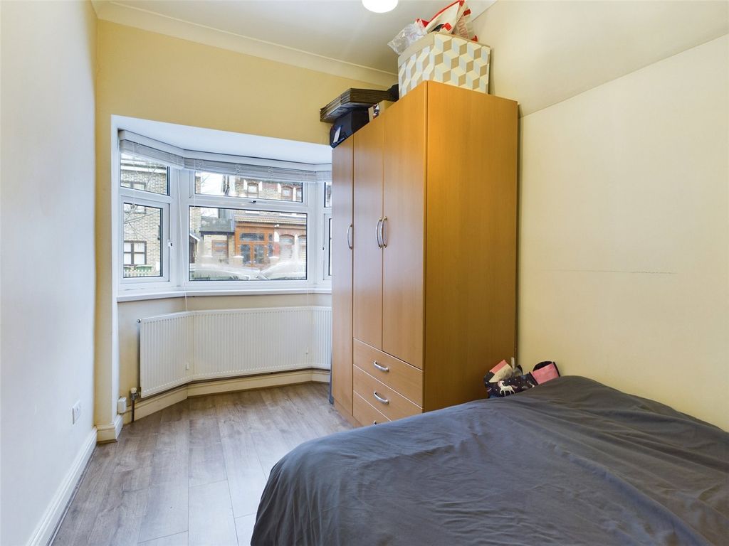 Property photo 3 of 10 Picture No. 21