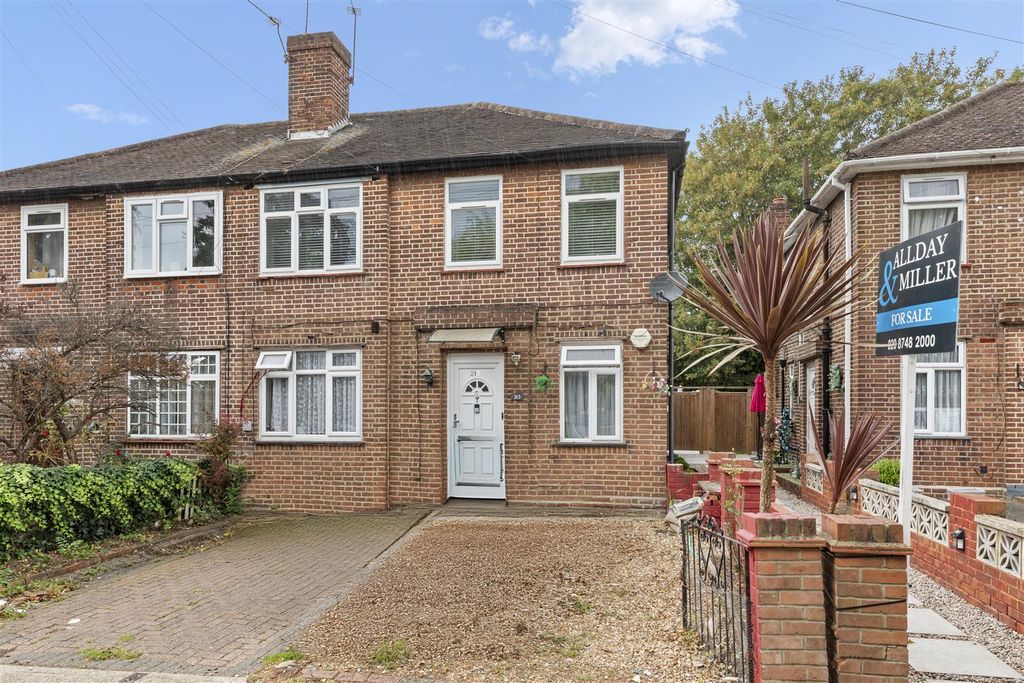 Property photo 1 of 11