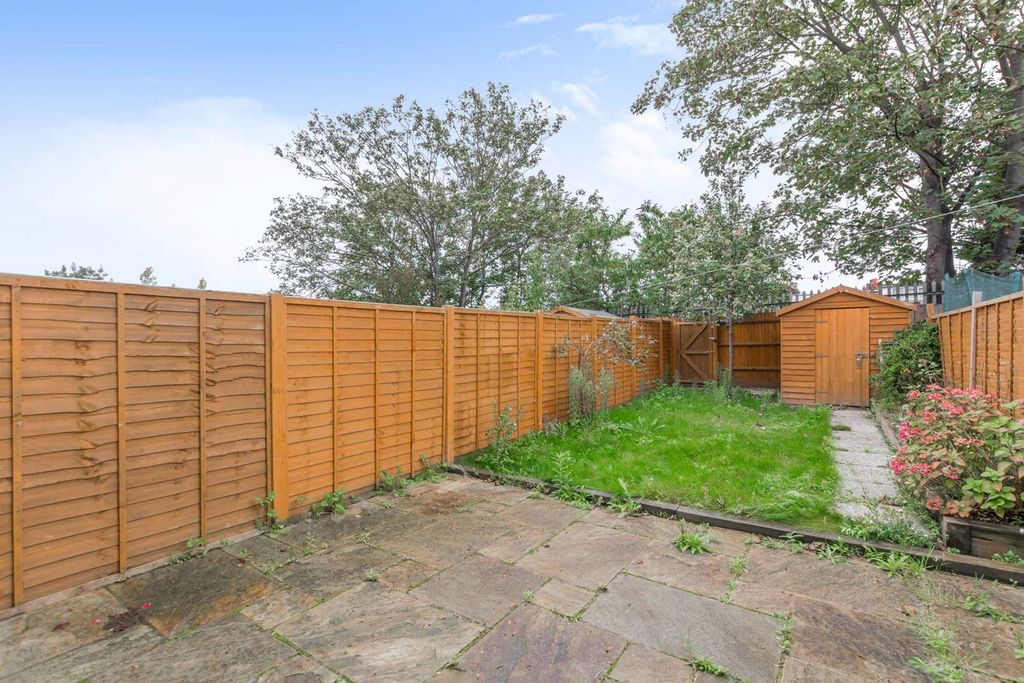 Property photo 3 of 12