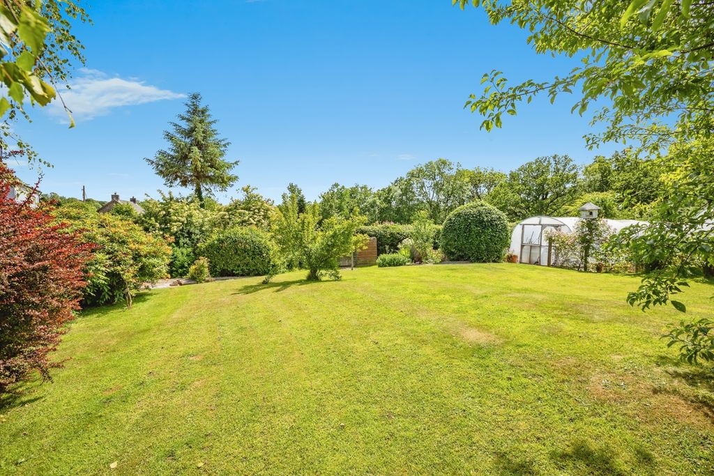Property photo 2 of 31 Photo