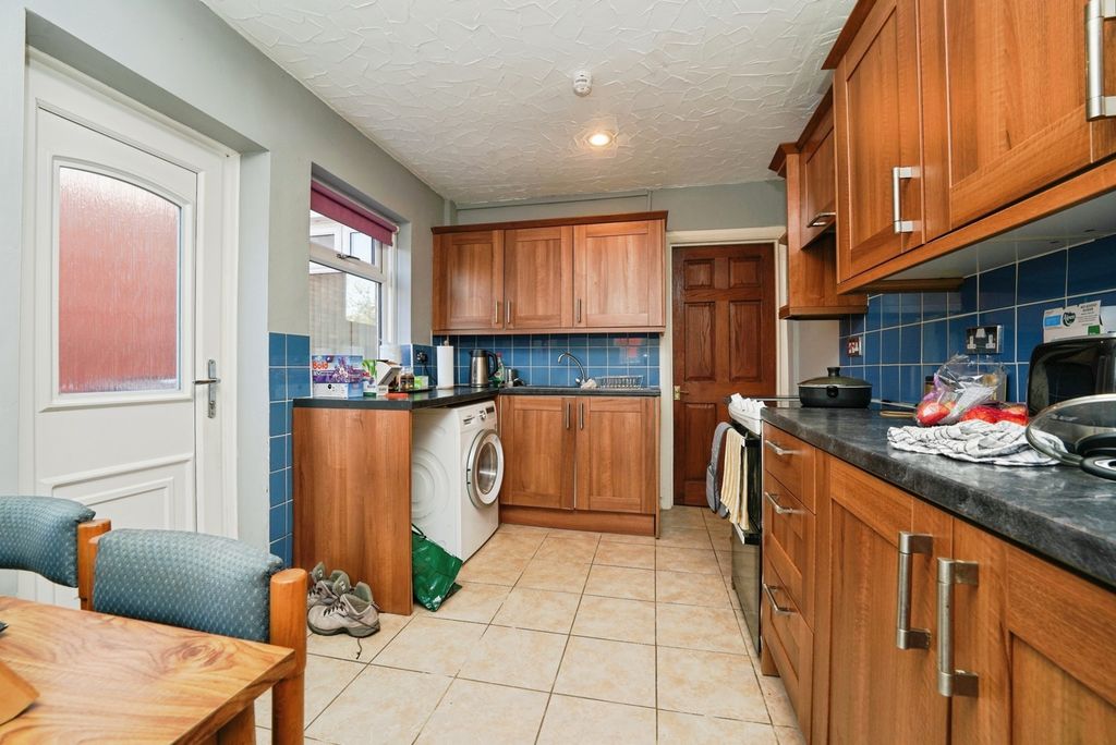 Property photo 2 of 14 Pbox-Img.Jpg