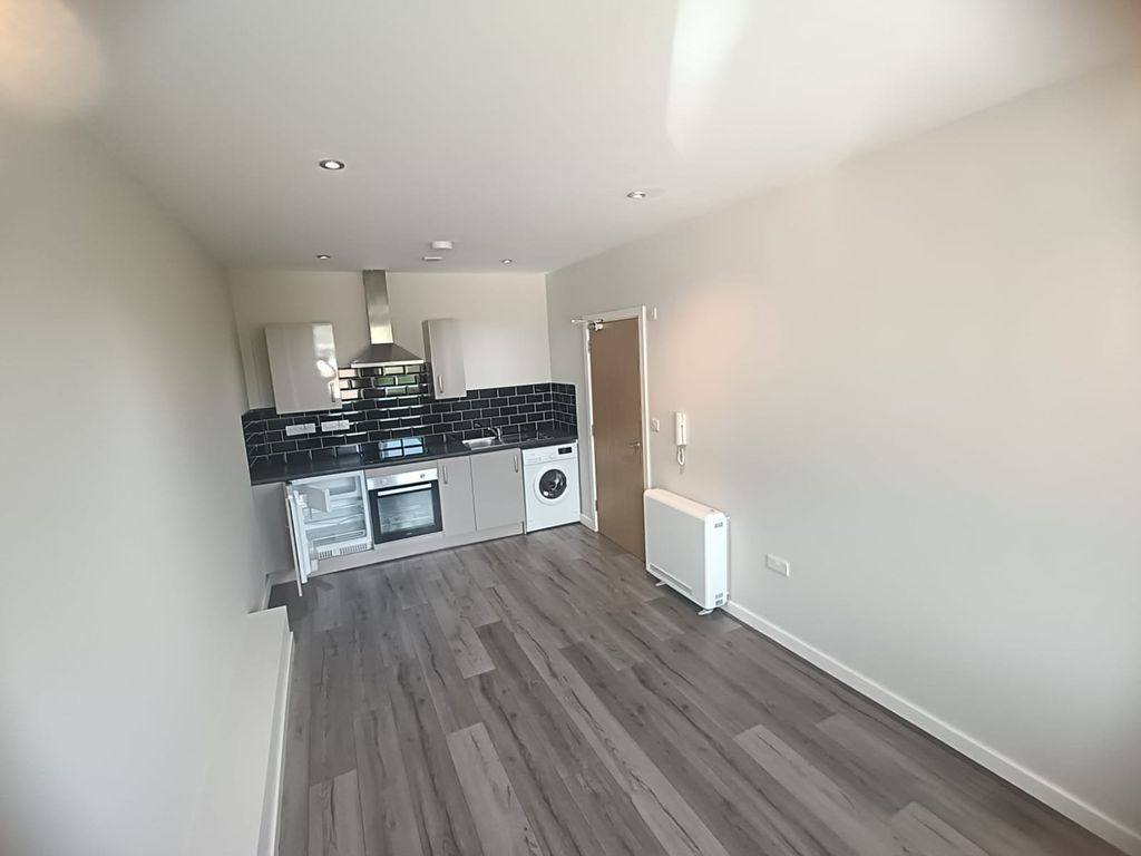 Property photo 3 of 9 Picture No. 05