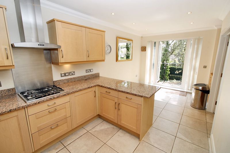 Property photo 3 of 23 Photo 10