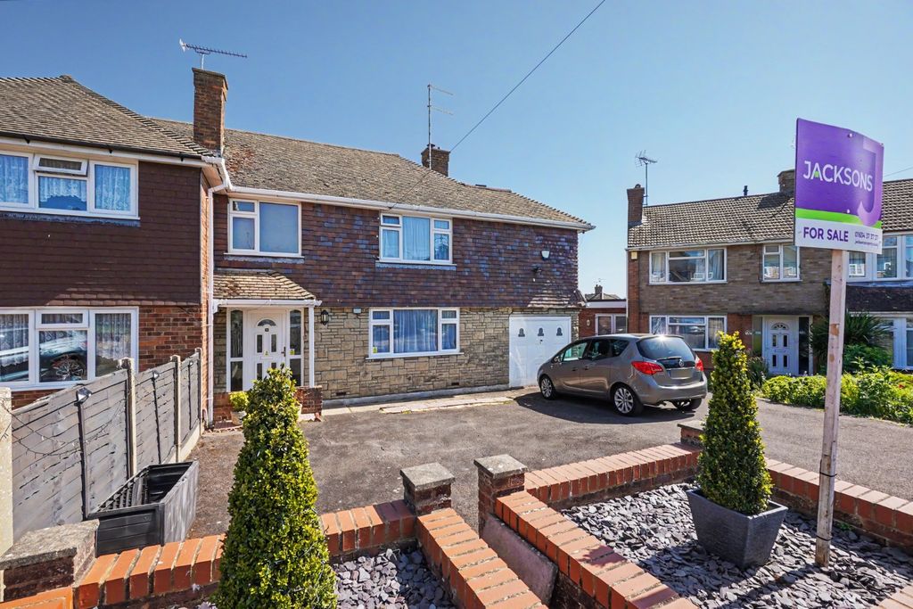 Property photo 1 of 25 5034321