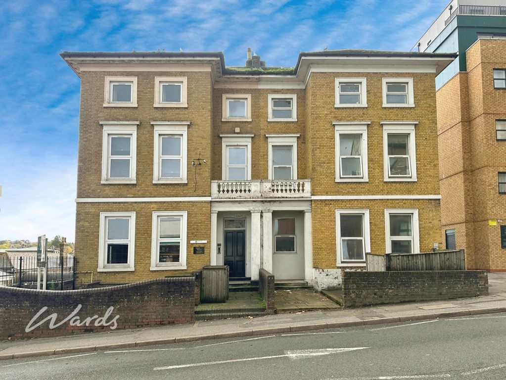 Property photo 1 of 16 Front