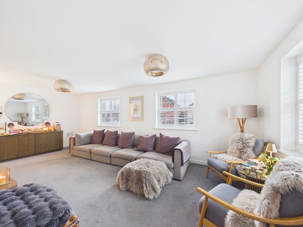 Property photo 2 of 17 Reception 1