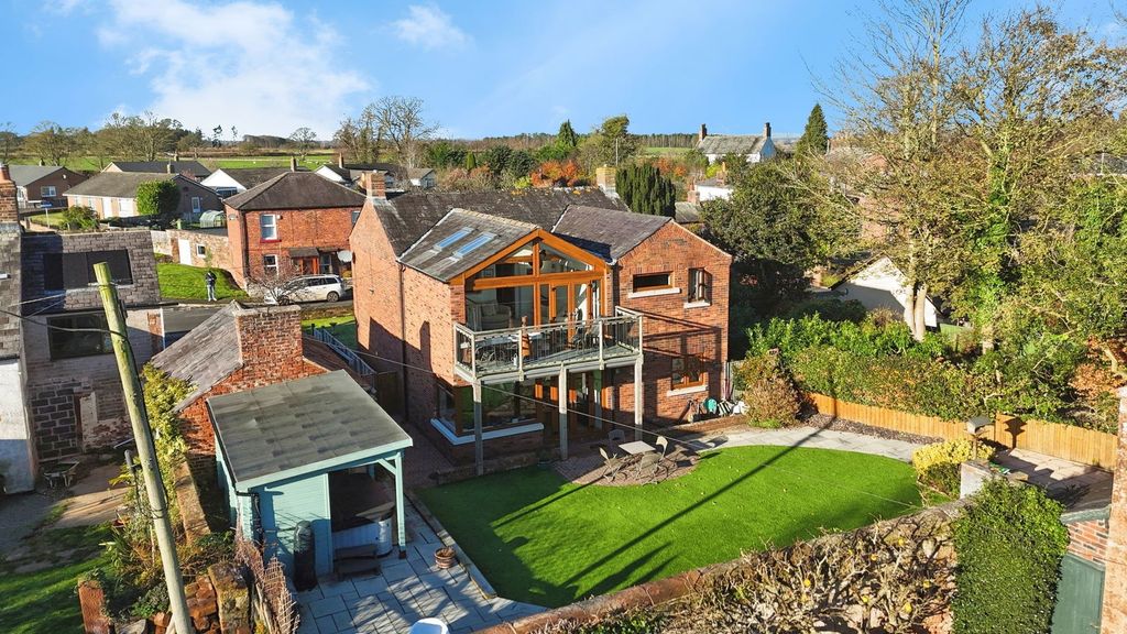 Property photo 1 of 32