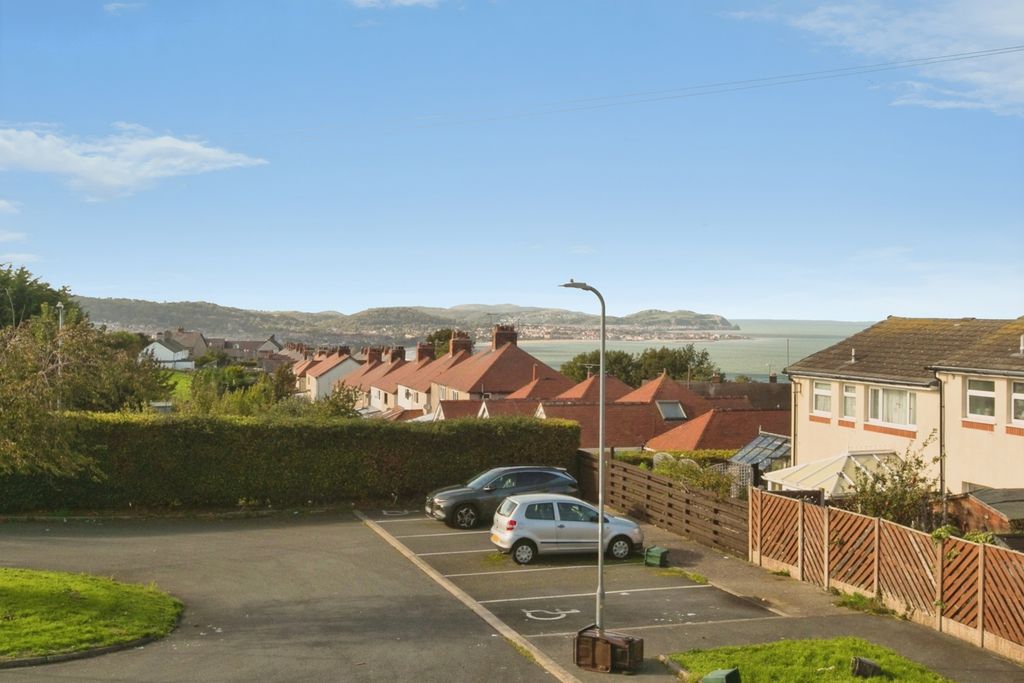 Property photo 3 of 18 Pbox-Img.Jpg
