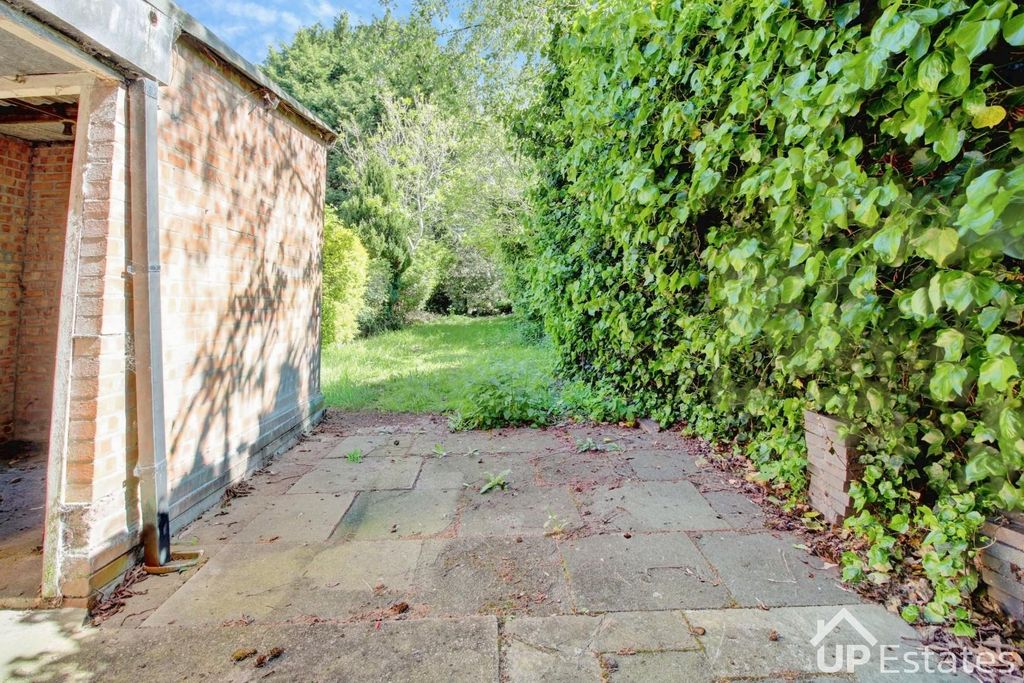 Property photo 3 of 17