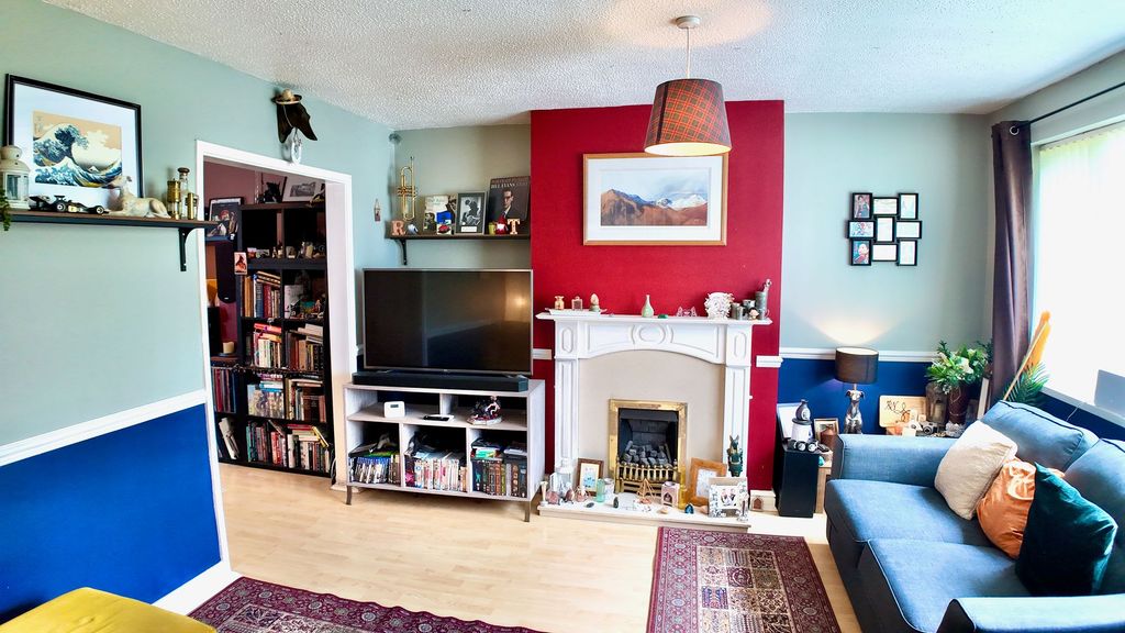 Property photo 2 of 29