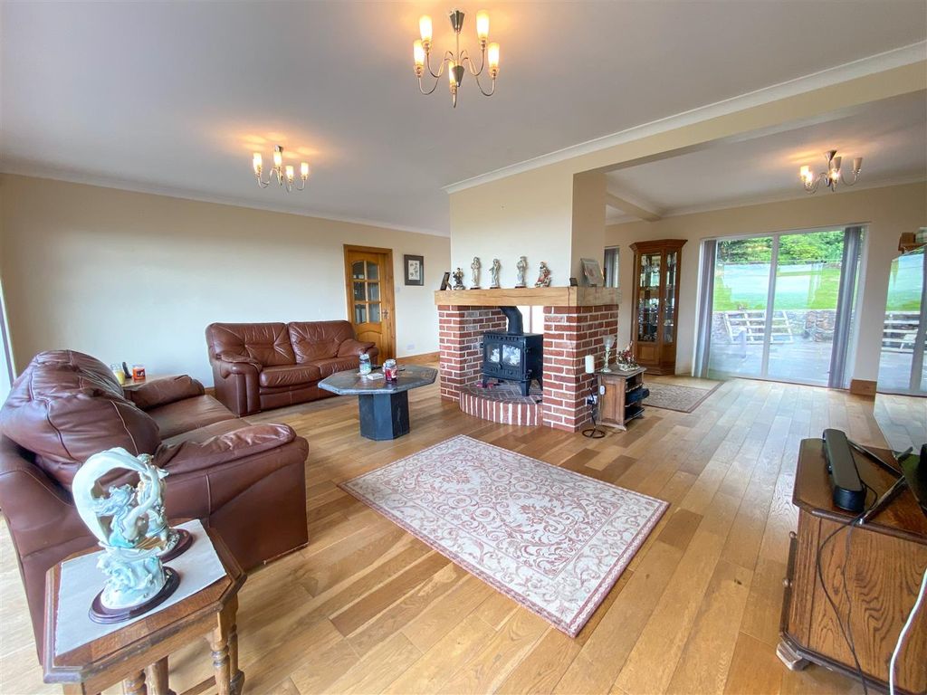 Property photo 3 of 43 Use Thsi Pic .Jpg