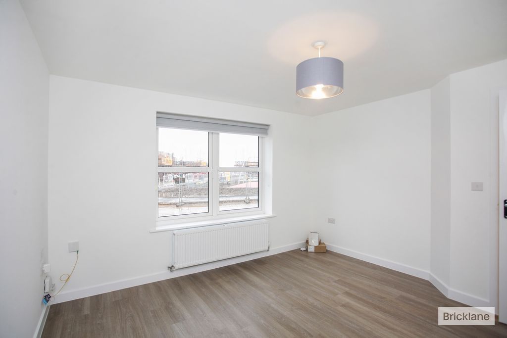 Property photo 2 of 15 Image