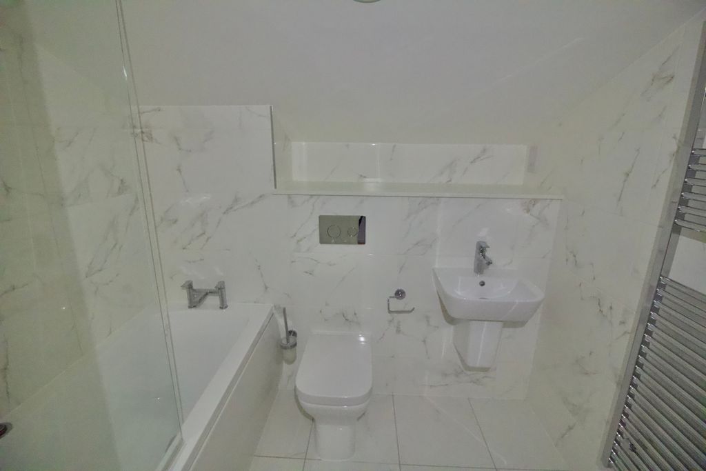 Property photo 3 of 7 Img_5927