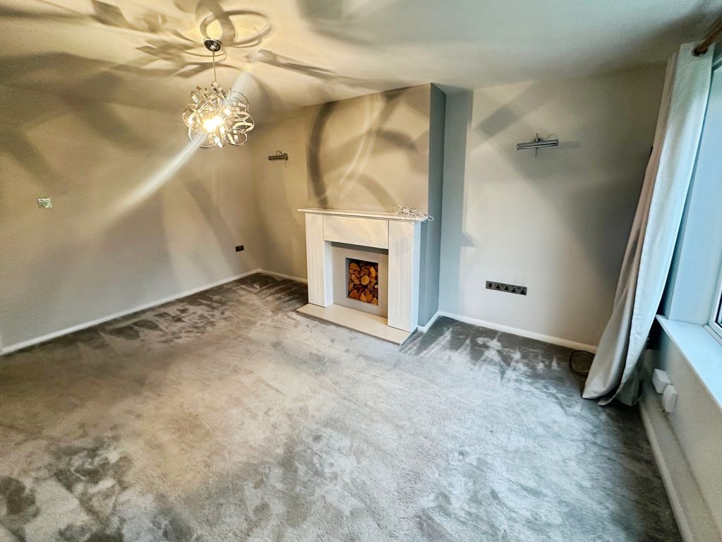 Property photo 3 of 18 Image