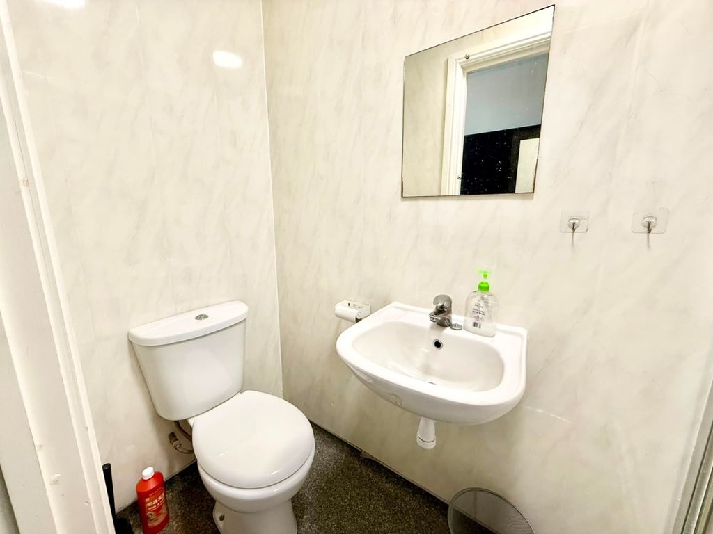 Property photo 2 of 4