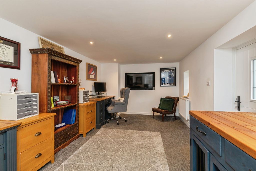 Additional image 20 of 5 bed farmhouse for saleBowerhill, Melksham SN12