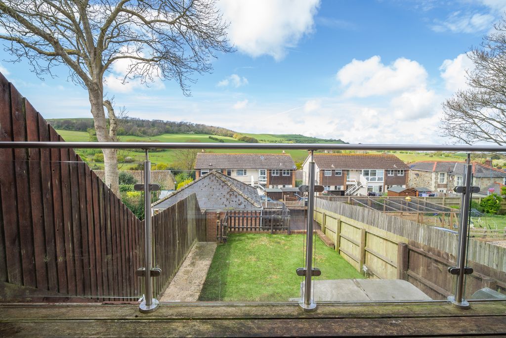 Property photo 2 of 15 1-4