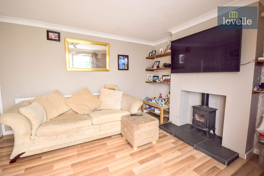 Property photo 3 of 14
