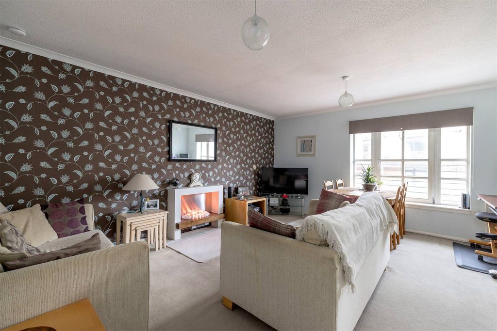 Property photo 2 of 20 Picture No. 06