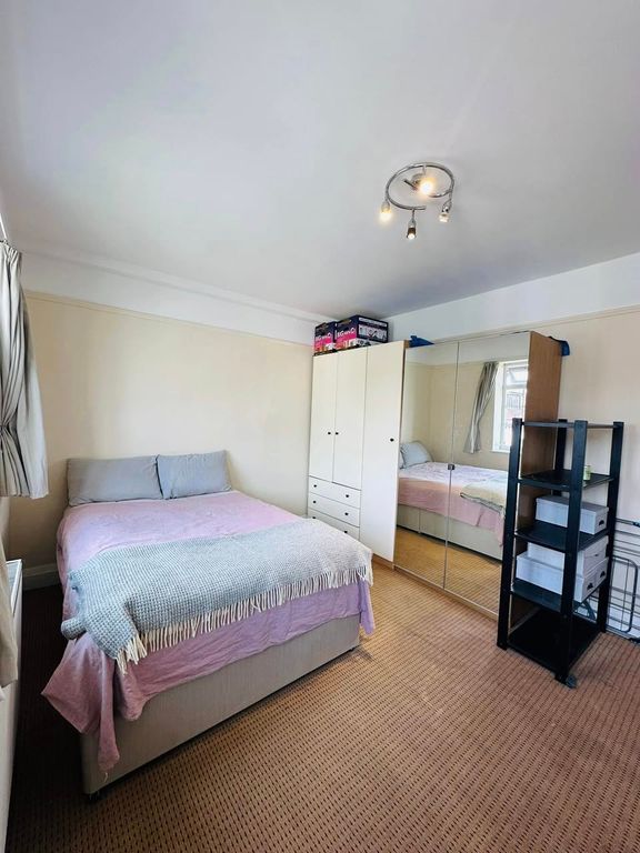 Property photo 2 of 4