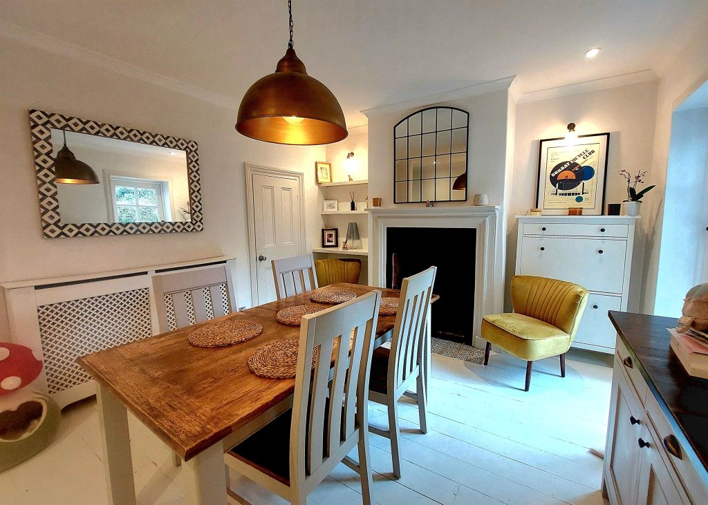 Property photo 3 of 7