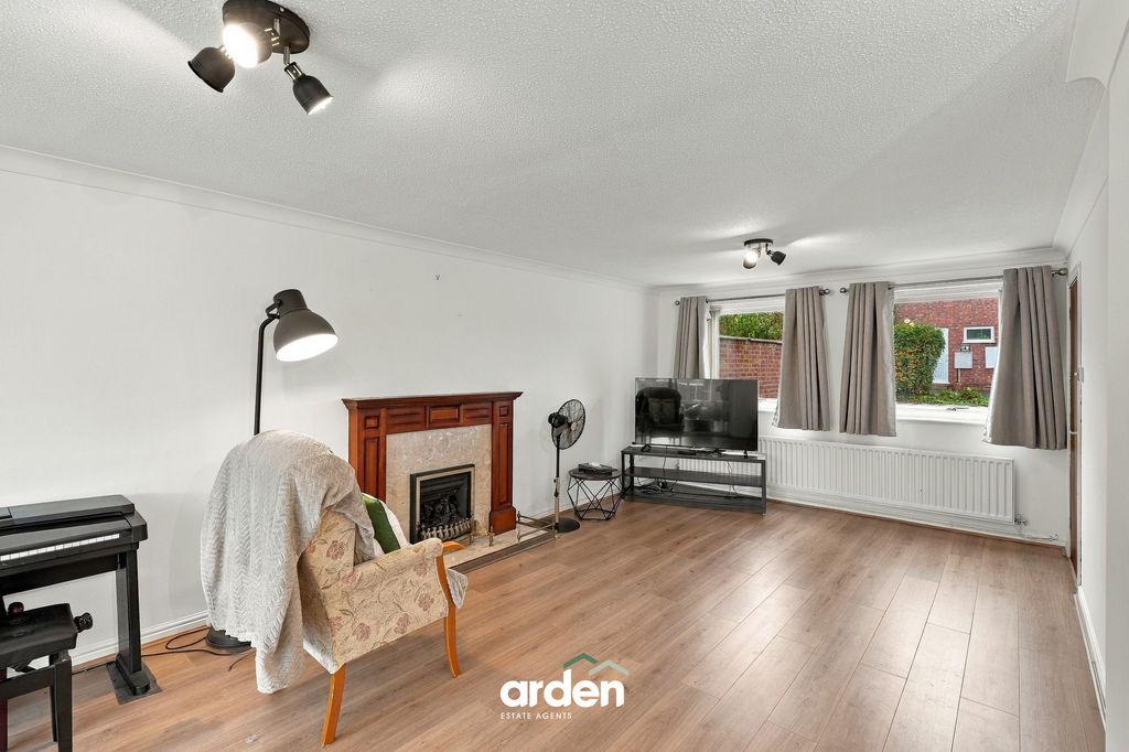 Property photo 3 of 17