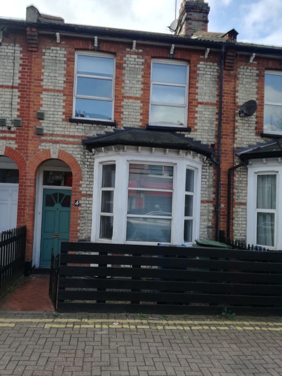 Property photo 1 of 1 Large 3 Bed House With Garden In The  In The Heart Of Harrow On The Hill.             Rent Â£2300 P.cm