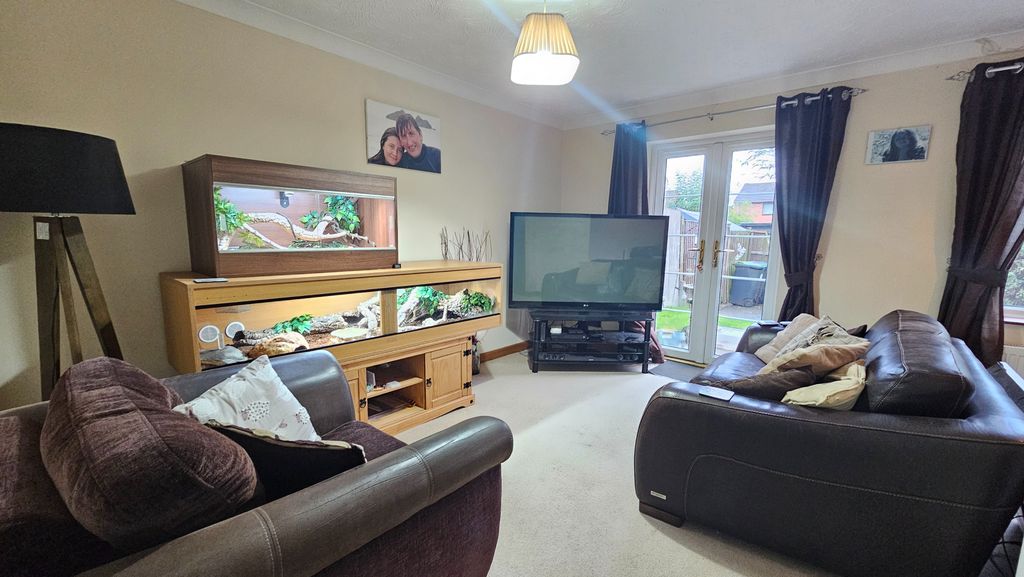 Property photo 3 of 10