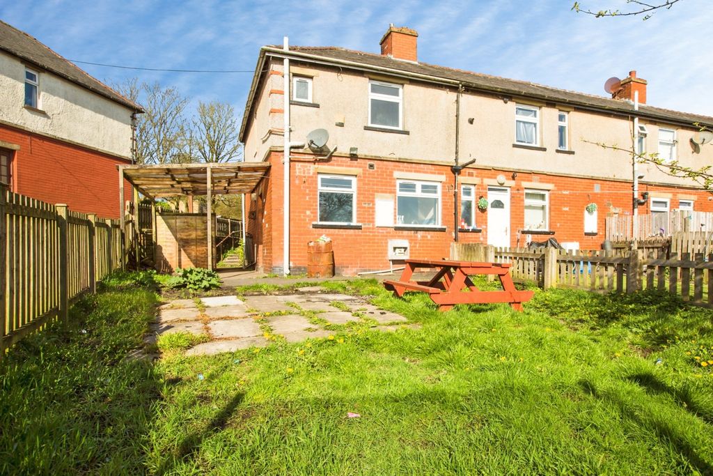 Property photo 2 of 18 Rear