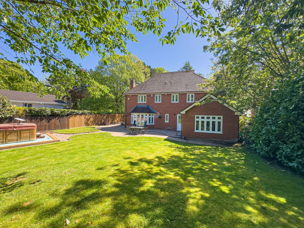 Property photo 3 of 36