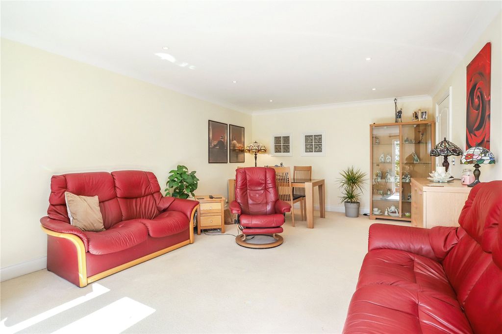 Property photo 3 of 14 Picture No. 12