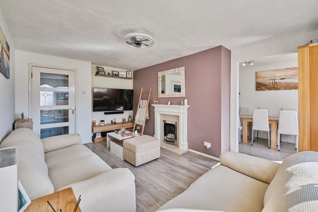 Property photo 2 of 13 Living Room