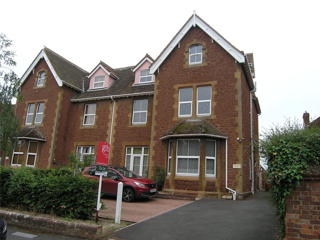 Property photo 1 of 5 Picture No. 05