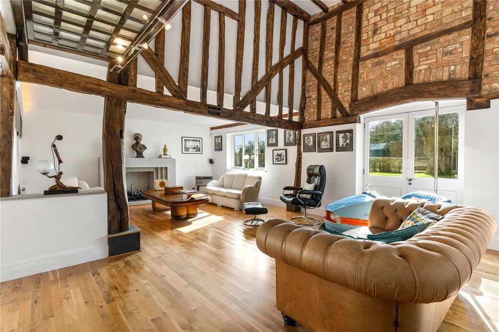 Property photo 2 of 50 Picture No. 16