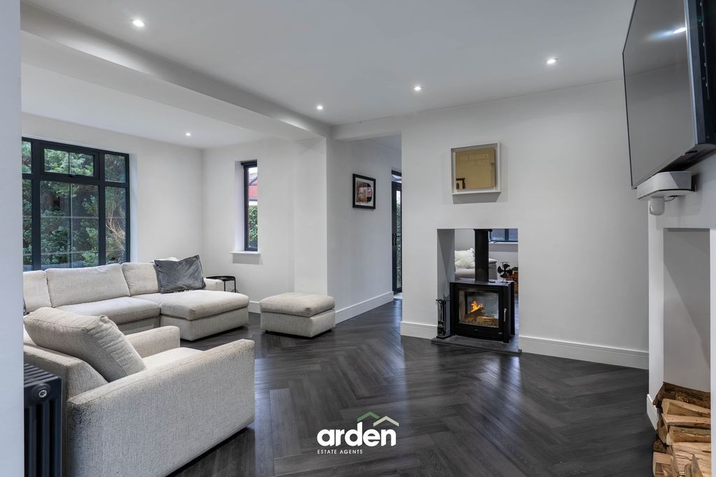 Property photo 3 of 22