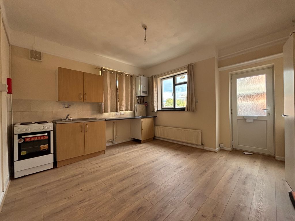 Property photo 1 of 5 Image