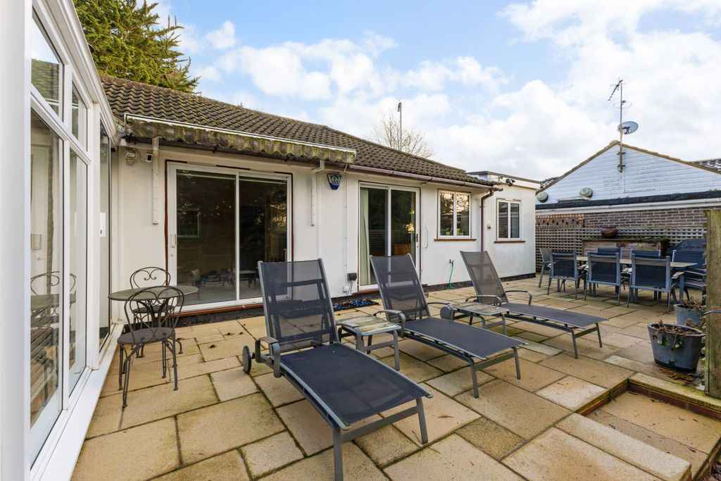 Property photo 3 of 18