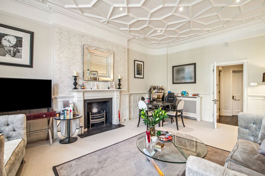 Property photo 3 of 11 Reception Room