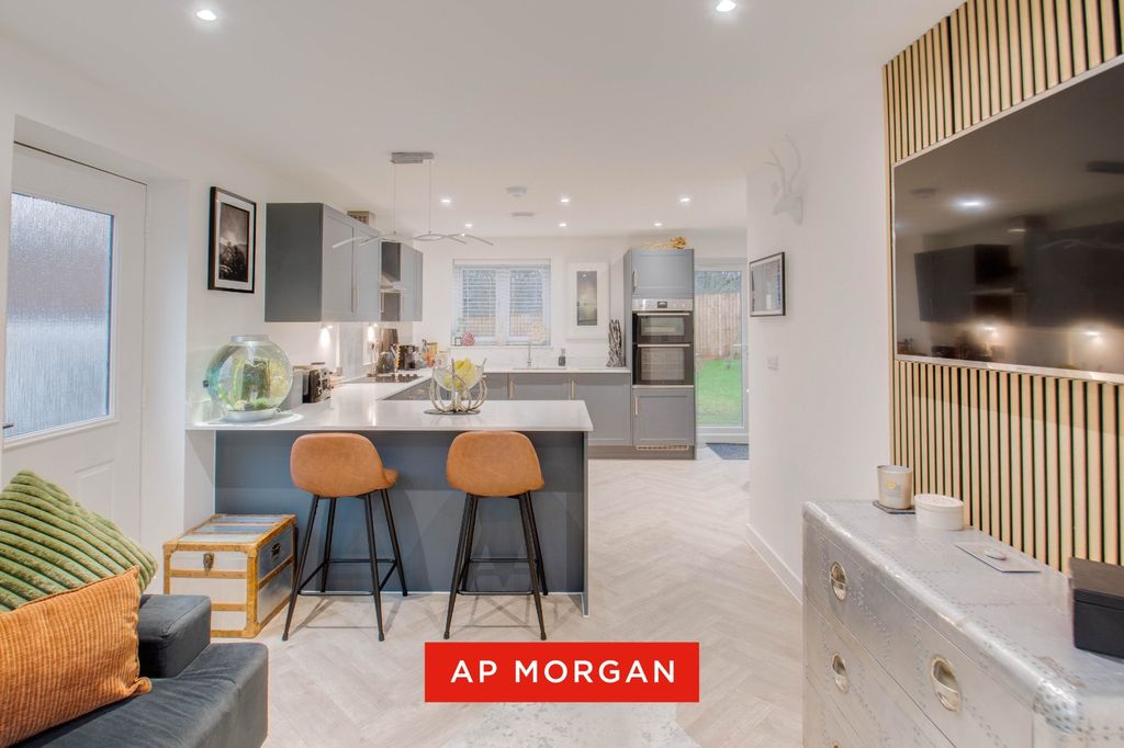 Property photo 3 of 24 Picture No. 19