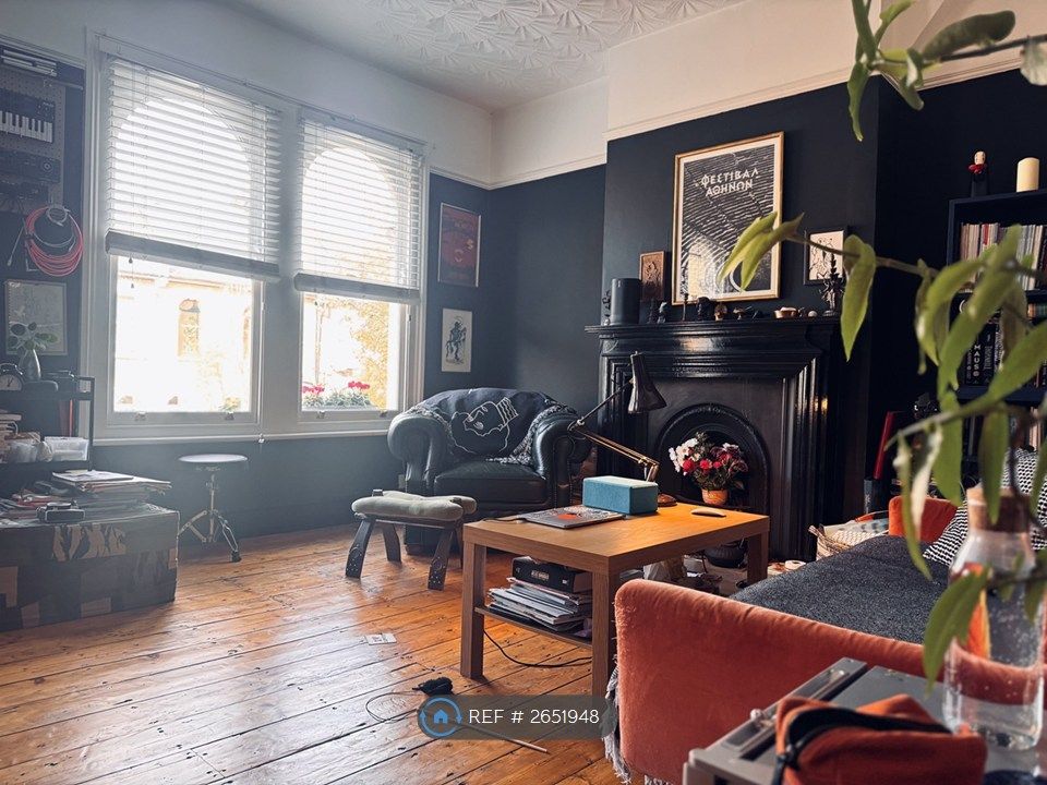 Property photo 2 of 23