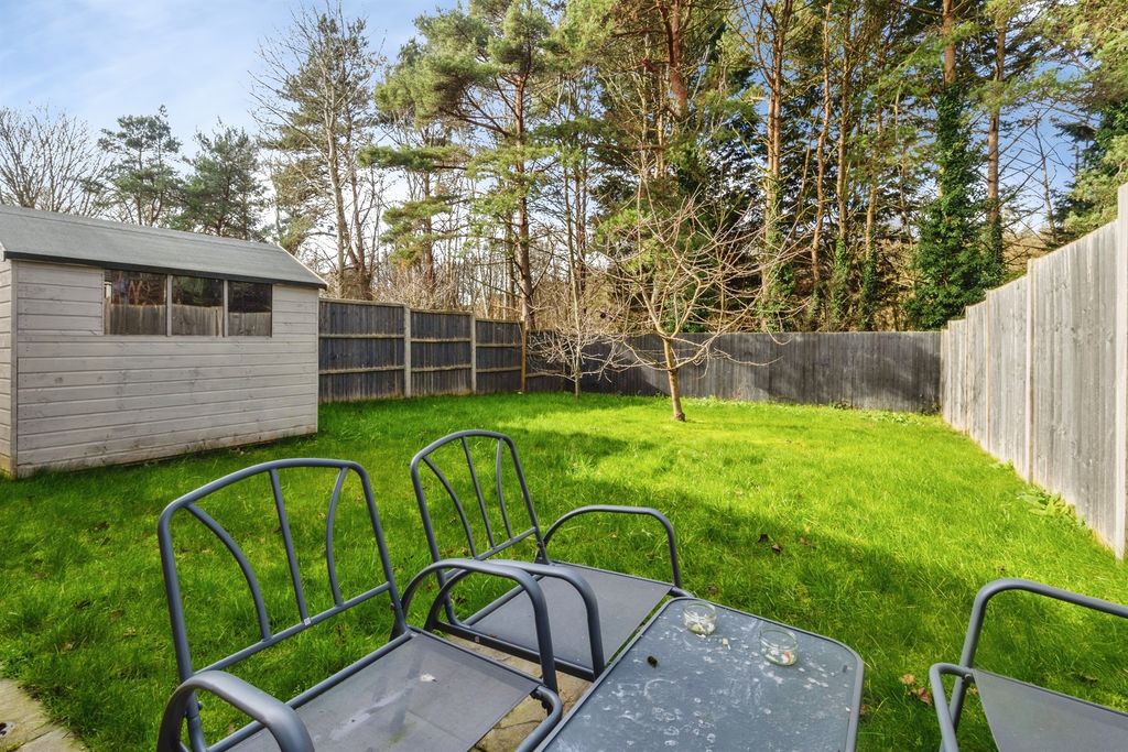 Property photo 2 of 14 Outside
