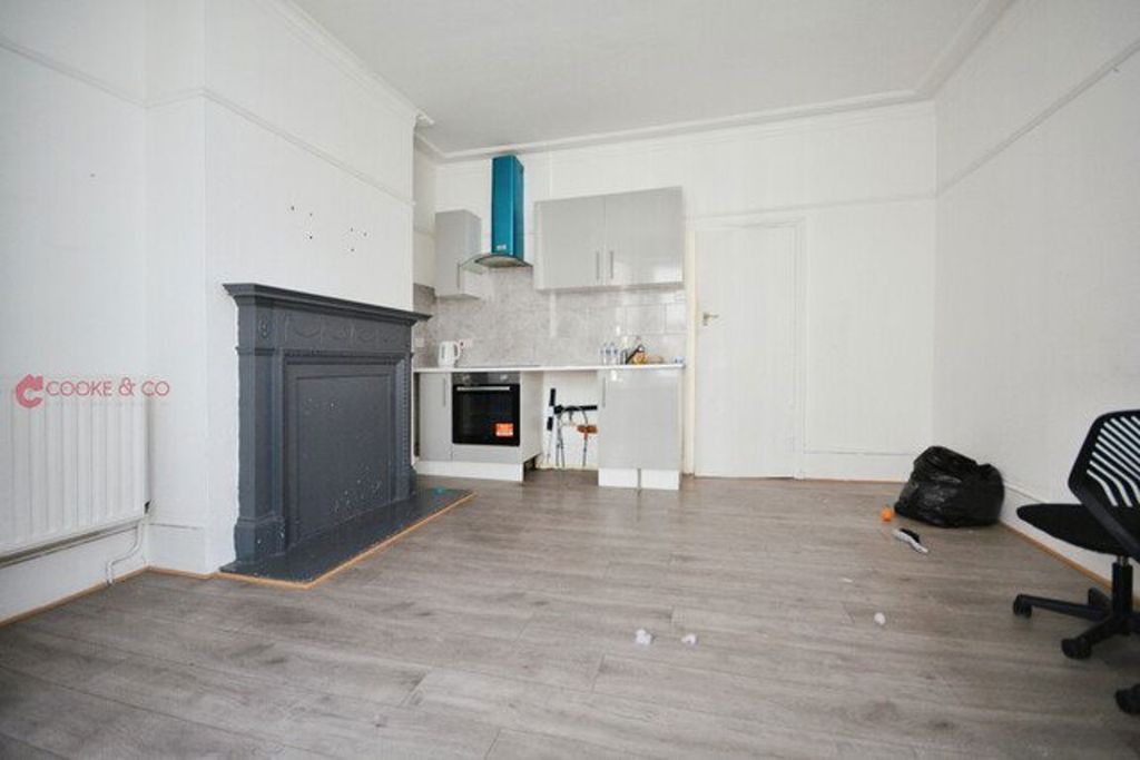 Property photo 3 of 9