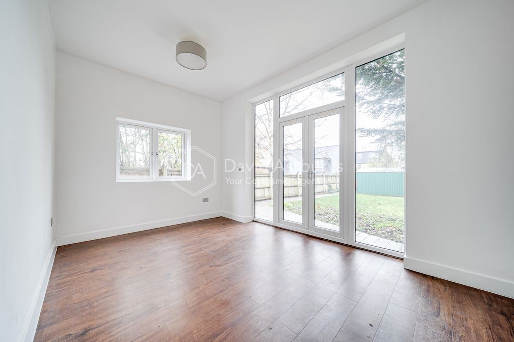 Property photo 1 of 11 Dsc03565-2Hdr