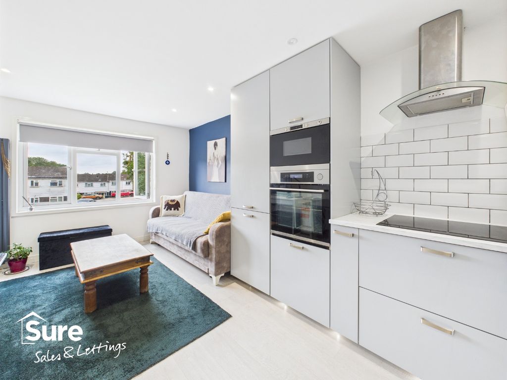 Property photo 3 of 12 4472092
