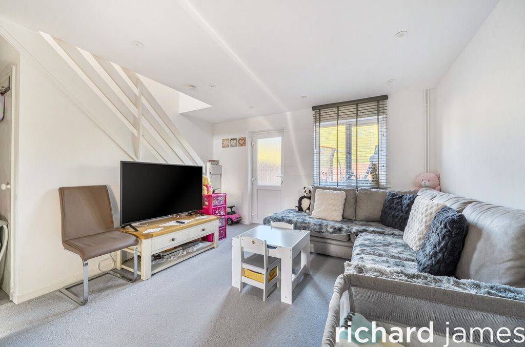 Property photo 2 of 12 62Bcd22038944d11Aa6c2987B6115688