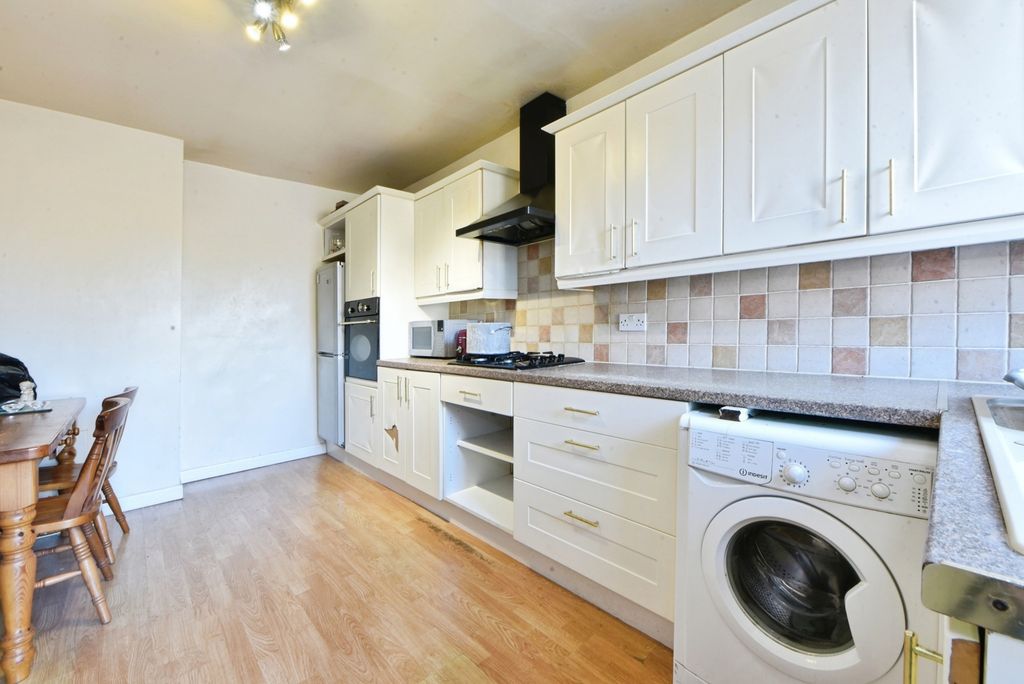 Property photo 2 of 12 Photo