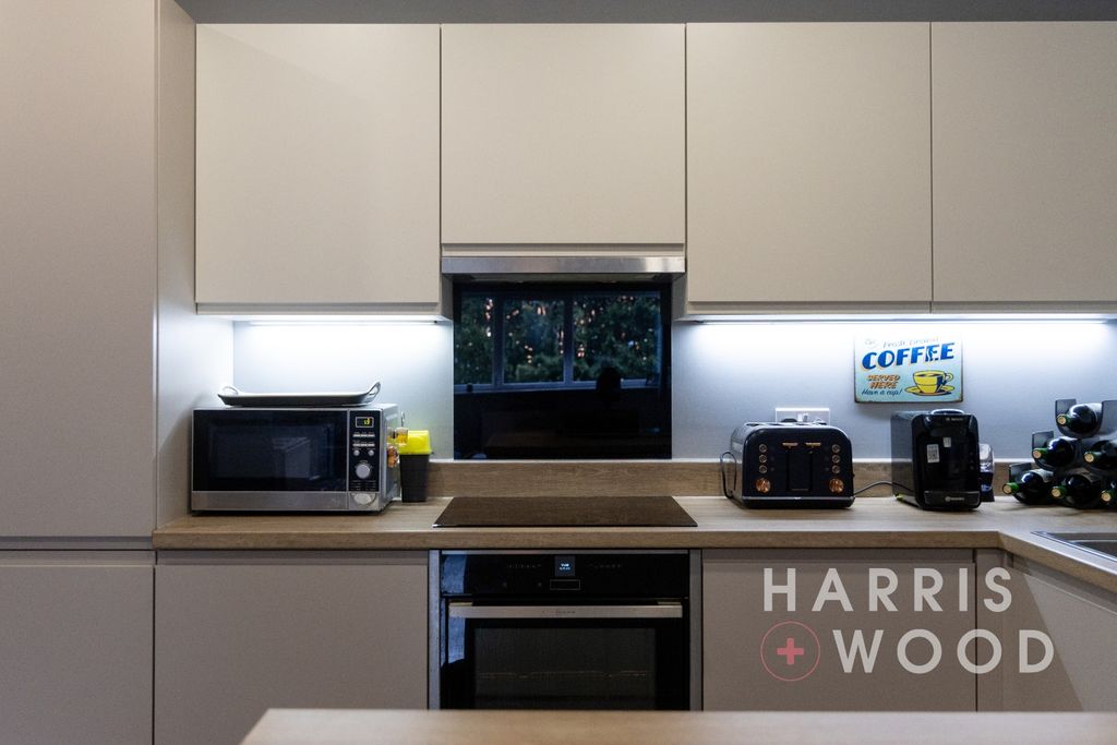 Property photo 3 of 14 4355156