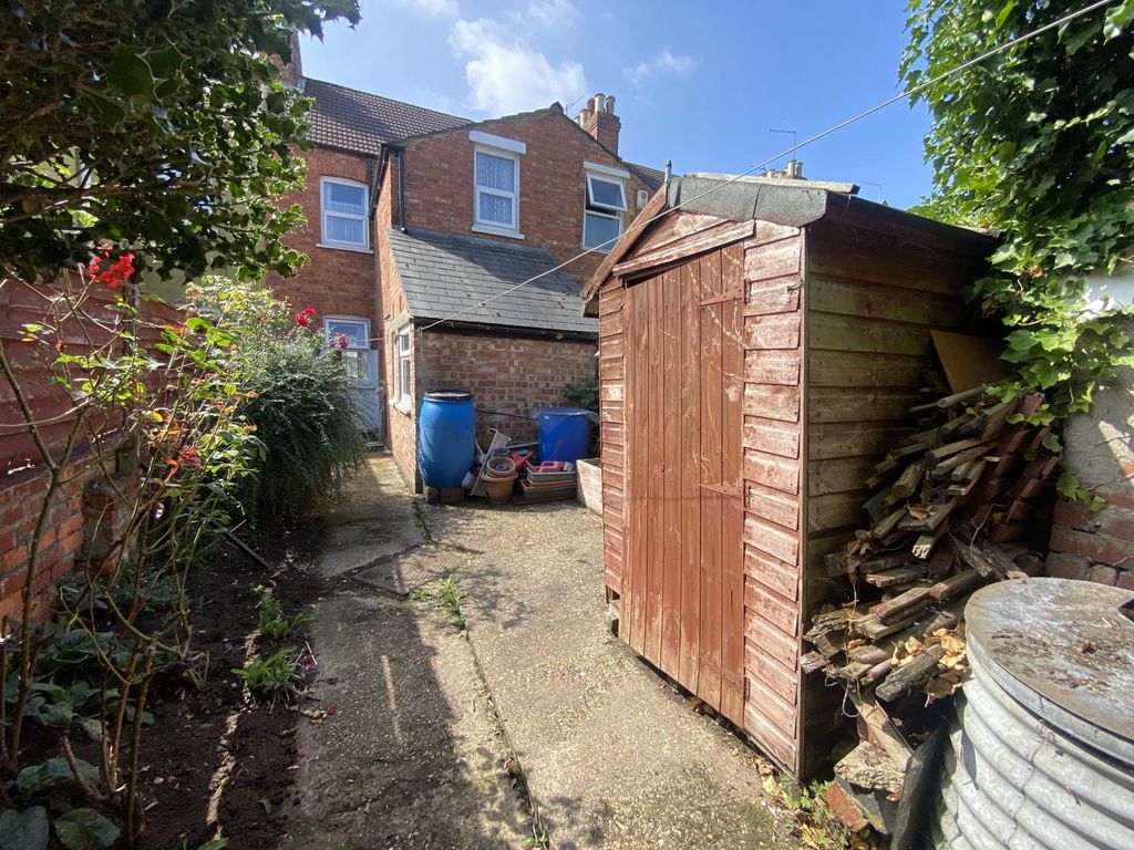Property photo 3 of 12 Garden